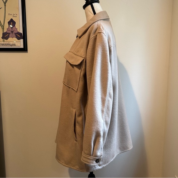 NWOT H&M Beige Oversized Shirt Jacket - Picture 5 of 7